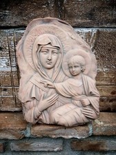 MADONNA terracotta antichizzata 25x17cm da appendere murare Madonna Di San Luca 