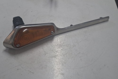 Freccia laterale destra alfa - destra,