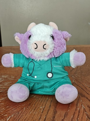 Peluche infermiera mucca viola