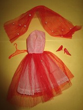 89) ANTICO ABITO ROSSO VINTAGE