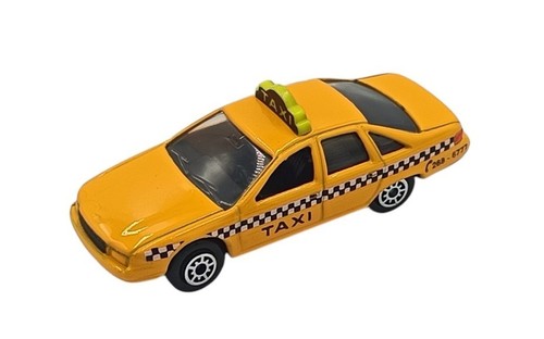 Modellino auto giocattolo