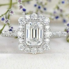 Anello di fidanzamento in oro