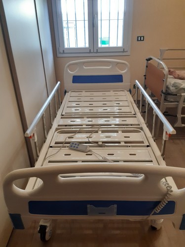 Letto degenza elettrico due - degenza,