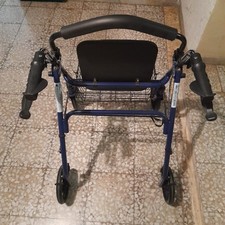 DEAMBULATORE ROLLATOR