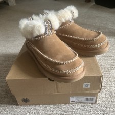 Stivaletti UGG Classic Ultra