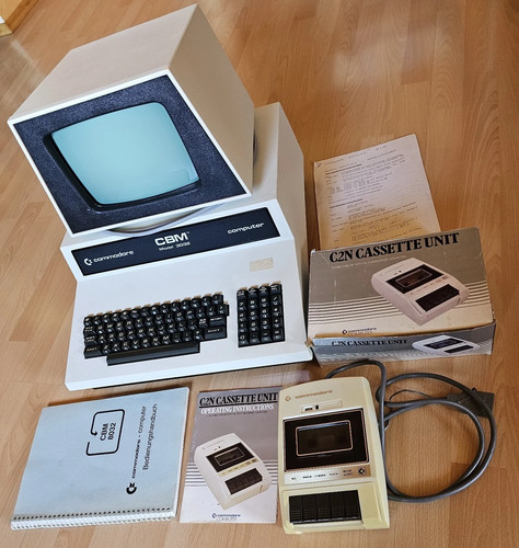 Computer commodore cbm - computer,