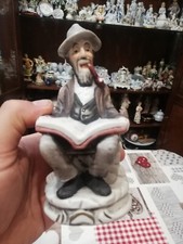 Statuina Ceramica Capodimonte N Vecchietto Con Pipa E Giornale