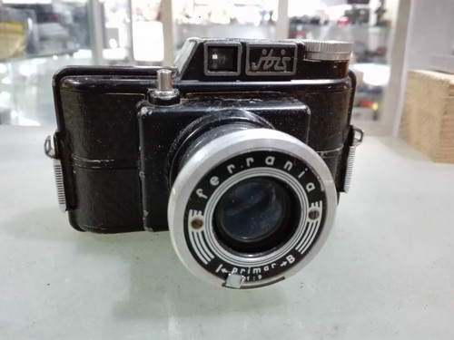 Macchina fotografica - [nc],