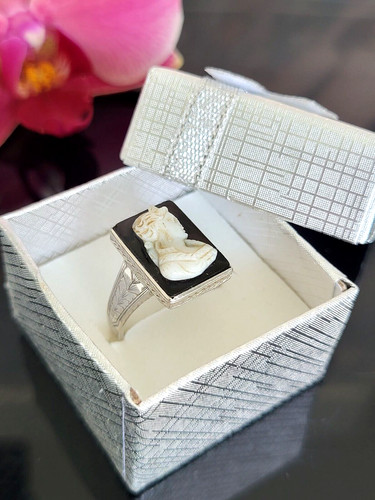 Bellissimo anello antico oro