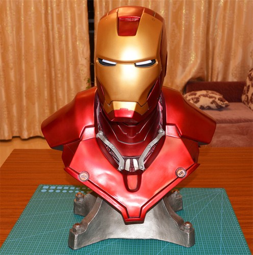 Statua dipinta iron - iron, man