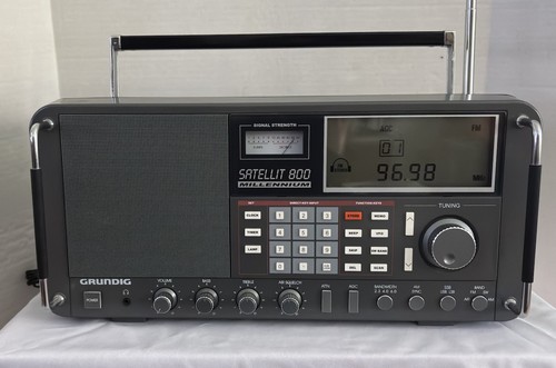 Grundig satellit 800 - grundig,
