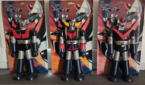Extraordinary trio figures - extraordinary, of