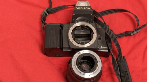 Yashica 230 af con - ,