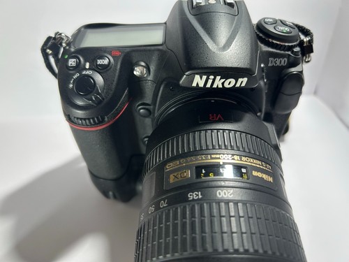 Nikon d300 200mm vr - +, +