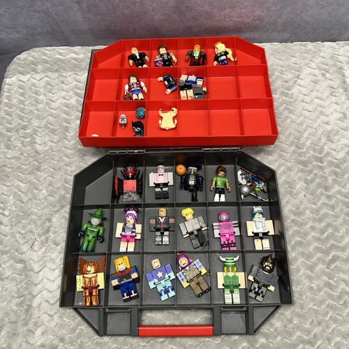Various roblox figures - various, 21