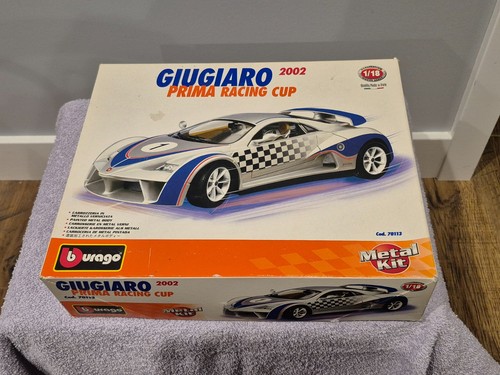 Burago 2002 giugiaro - 2002,