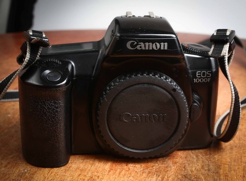 Reflex canon eos 1000f film - canon,