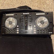 Numark Mixtrack Pro 3 |