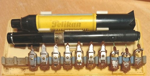 Pelikan graphos penna - graphos,