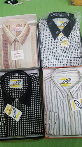 Stock abbigliamento bambini - stock,