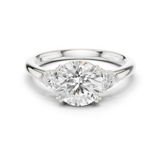 Anello TCW 2,4 ct rotondo con