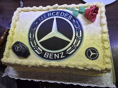 Mercedes commestibile auto