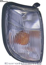 FANALINO ANTERIORE PER NISSAN