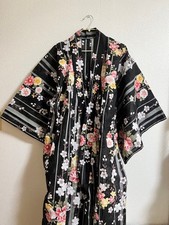 Yukata, donna, peonia, fiori