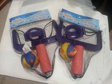 2 tiratori a sfera con spruzzi e nuoto