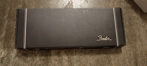 Rara replica chitarra