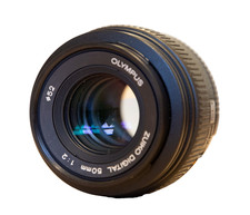 Olympus Zuiko AF Digital 50 mm 1:2 macro F/2 ED quattro terzi obiettivo e paraluce