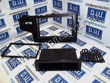 Mascherina per autoradio