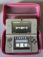 New Nintendo 3DS BIANCO ◽con caricatore, pennino e giochi - OTTIMO STATO!
