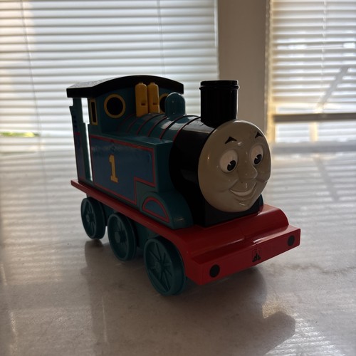 Thomas the train engine - thomas, engine,