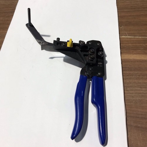 Pinza crimpatrice manuale