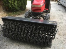 Spazzatrice per Trattorini, Simplicity 1694388  Broom 60''