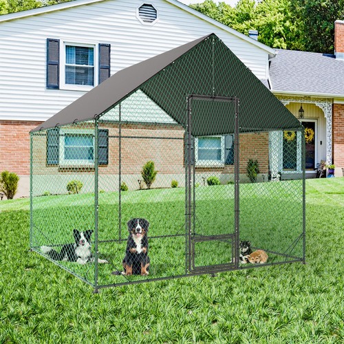 Cuccia per cani con - , tetto