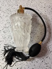 Bottiglia di profumo figure