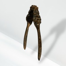 Antico schiaccianoci