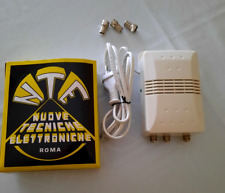 AMPLIFICATORE ANTENNA DI LINEA TV DA INTERNO DIGITALE TERRESTRE 1IN-2OUT 27dB