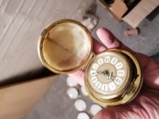 orologio da viaggio in pietra