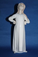 FIGURA LLADRO - BAMBINA IN