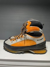 Scarponi da montagna Scarpa