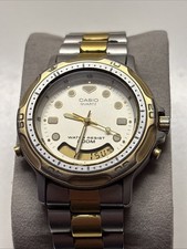 Vintage Casio AD-702 Quartz Diver 20BAR quadrante bianco batteria nuova