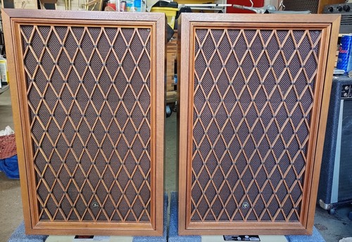 Vintage pair pioneer 99 - of,