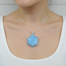 Collana Esagonale Opale Blu