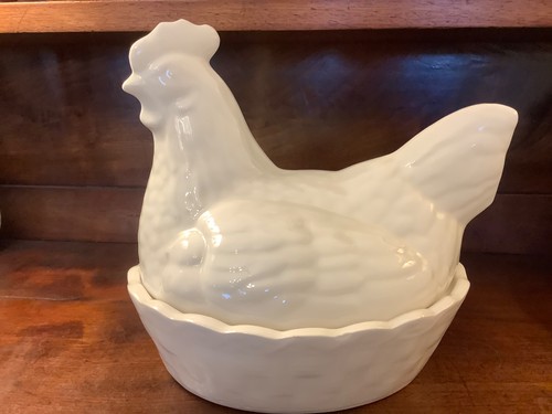 Vintage egg storage - hen, on