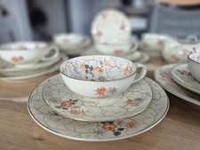 Bellissimo set di piatti in