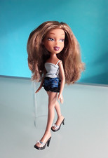 "BRATZ DOLL" MGA, "Head