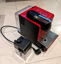 DéLonghi Lattissima+ macchina da caffè per cialde Nespresso (con cappuccinatore)